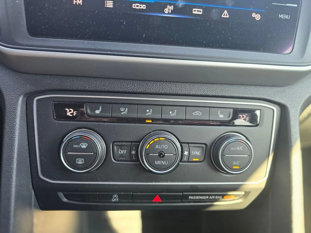 Used 2021 Gray Volkswagen 3.6L V6 SE w/Technology R-Line image 32