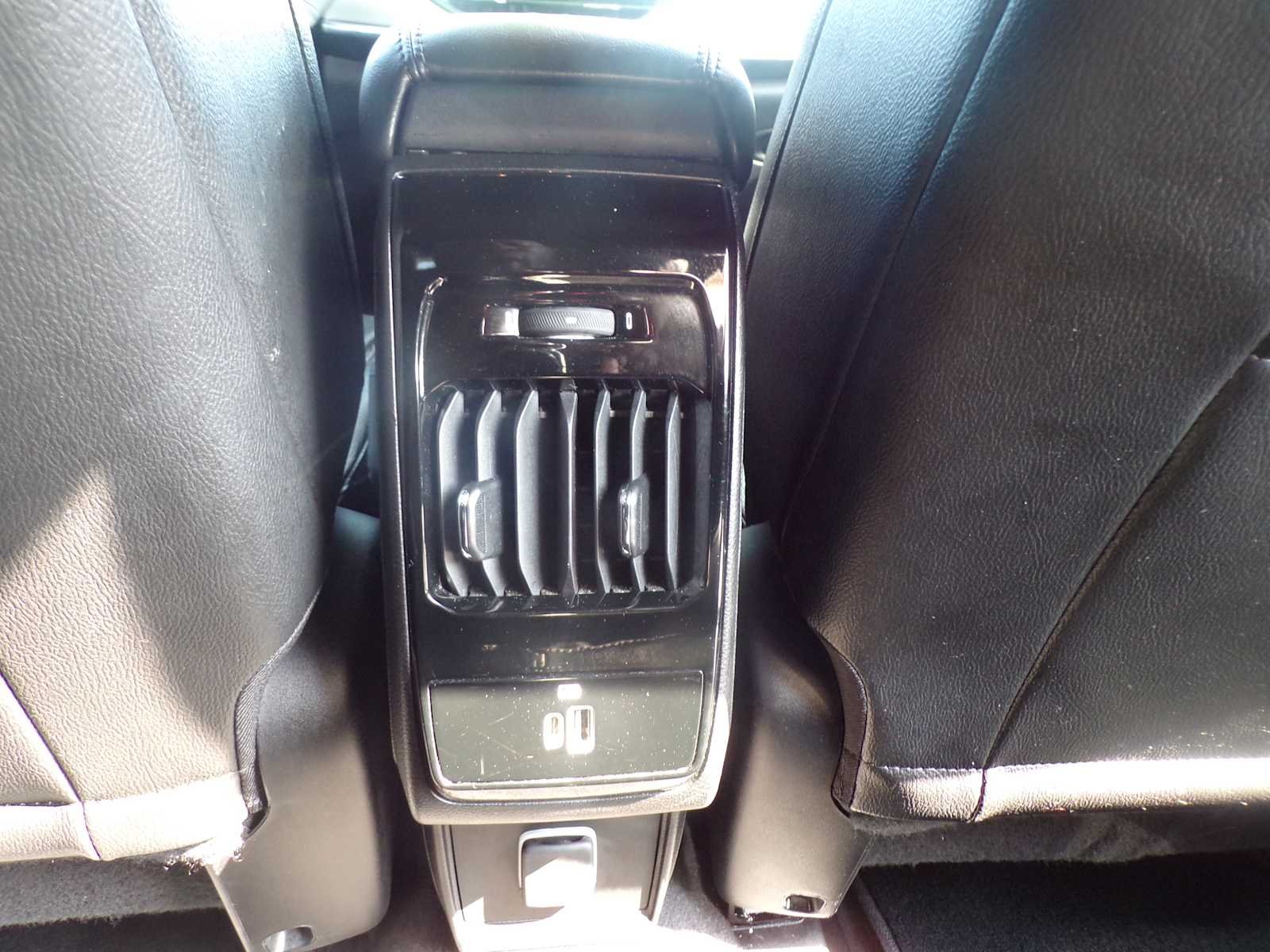 Used 2023 Black Jeep Limited 4x4 image 20