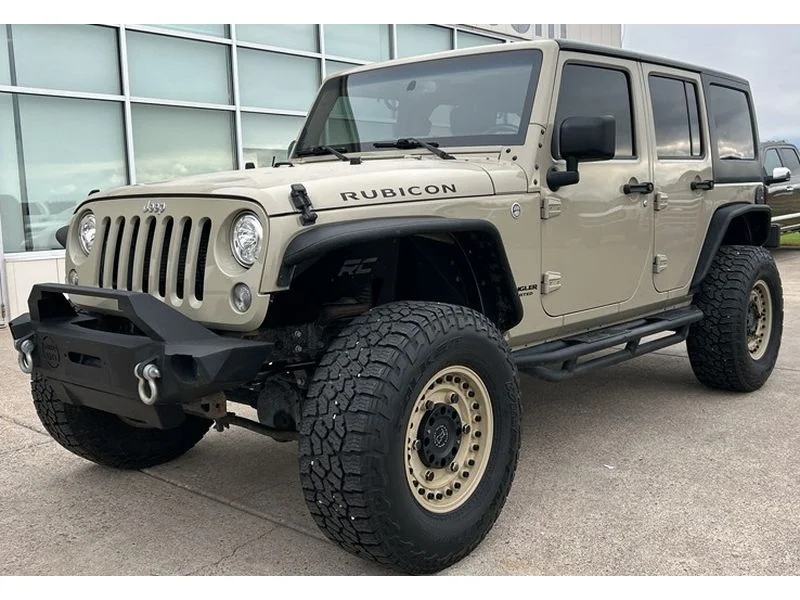 Used 2017 Gobi Clearcoat Jeep Rubicon image 4