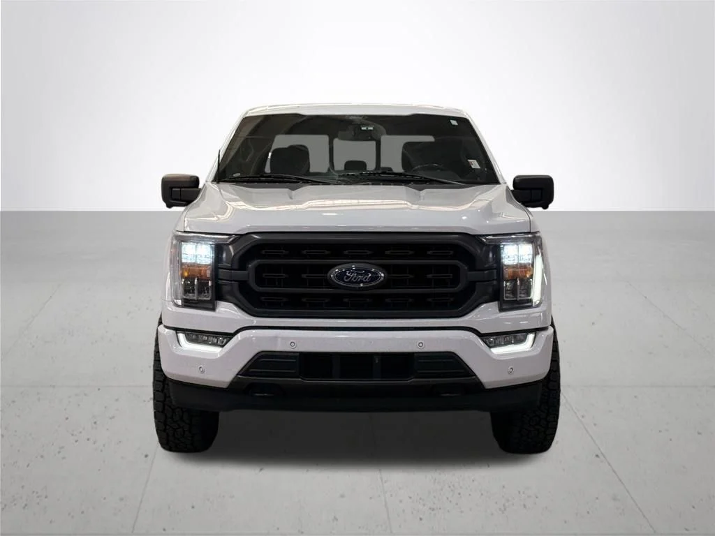 Used 2021 White Ford XLT image 5