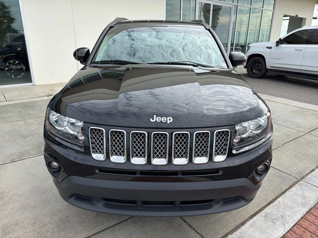 Used 2017 Jeep Compass Latitude with VIN 1C4NJCEA6HD213240 for sale in Tuscaloosa, AL