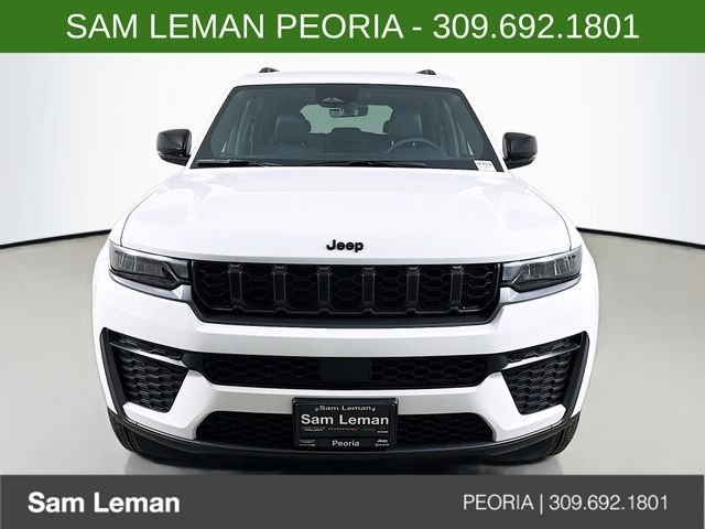 New 2026 Bright White Clear-Coat Exterior Paint Jeep Altitude image 2
