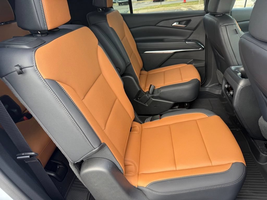 2027 Chevrolet Traverse Z71 - Photo 10
