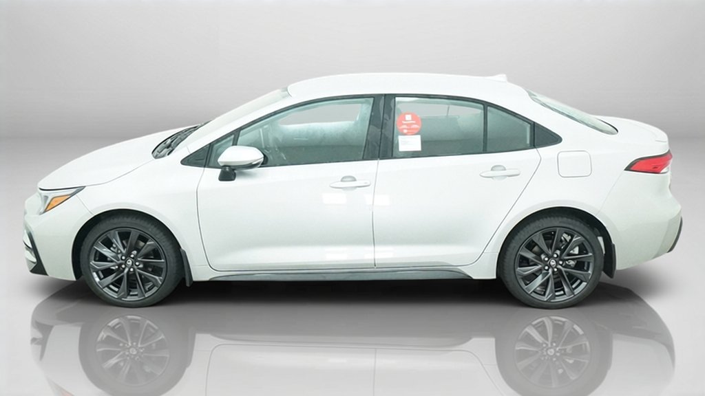 New 2027 Classic Silver Metallic Toyota SE image 2
