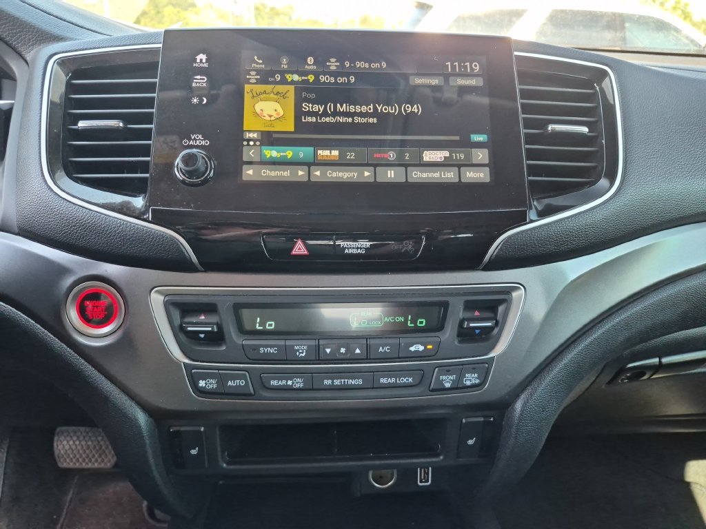Used 2019 Black Honda EX-L image 26