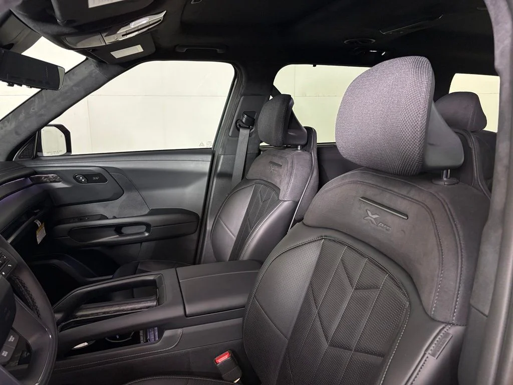 New 2027 Black Jade Green Kia X-Pro SX Prestige image 19