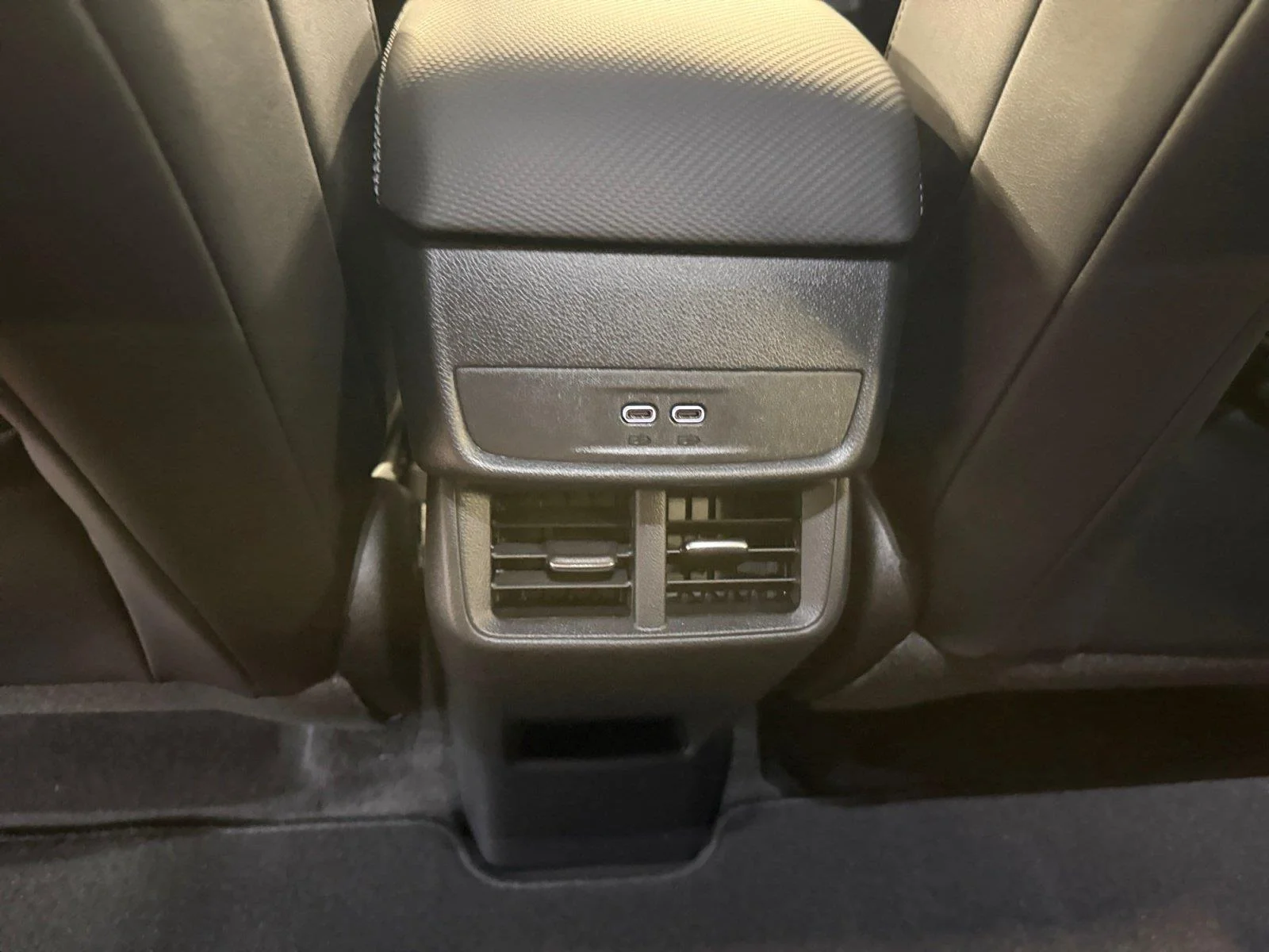2027 Chevrolet Equinox LT - Photo 20