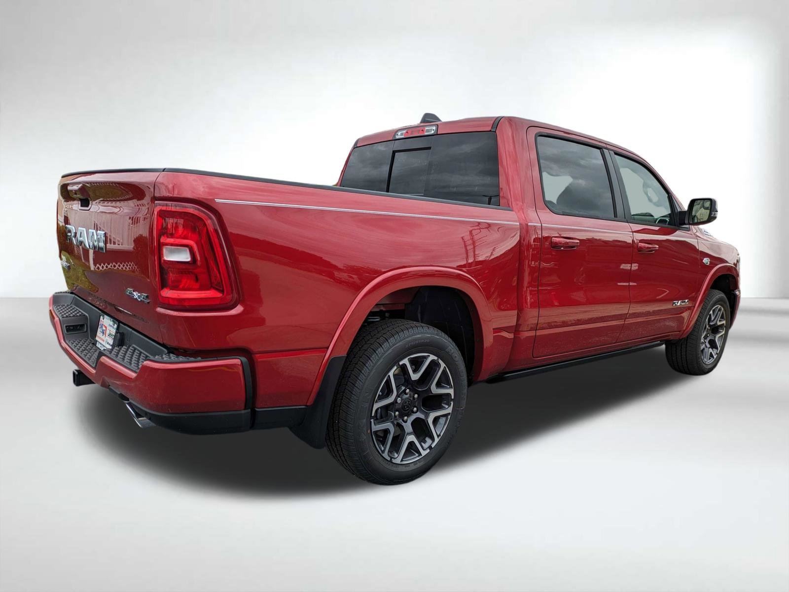 New 2026 Molten Red Pearl-Coat Exterior Paint RAM Laramie image 4
