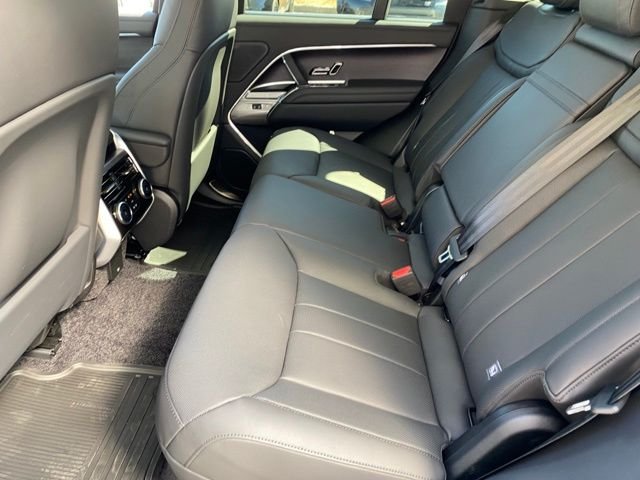 Used 2025 Silver Land Rover SE image 19