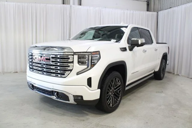 Used 2024 White GMC Denali image 36