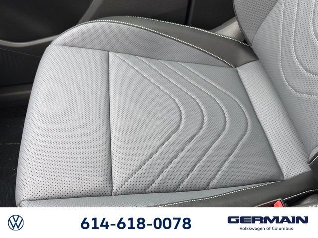 New 2026 Platinum Gray Metallic Volkswagen 2.0T SE image 32