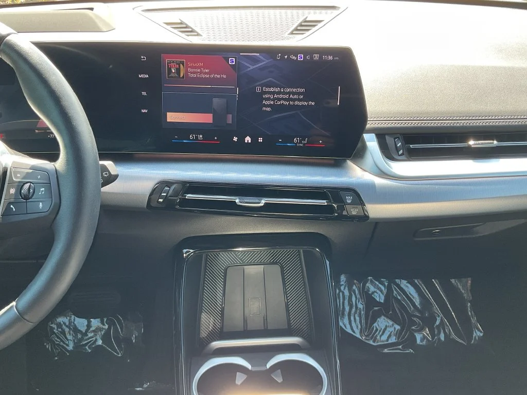 Used 2025 Green BMW xDrive28i image 26