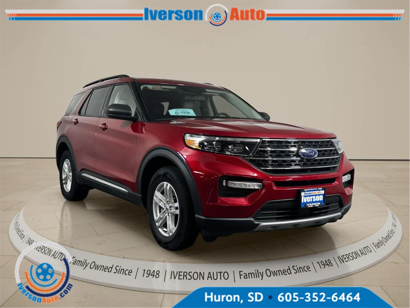 Used 2022 Red Ford XLT image 1