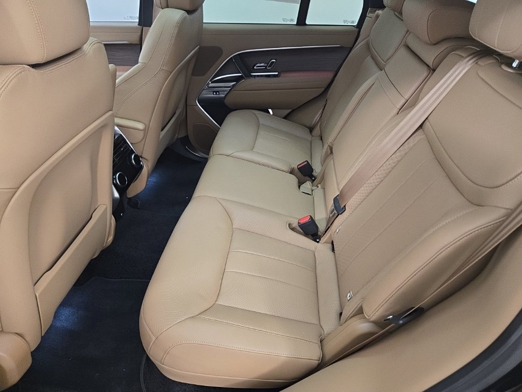 2026 Land Rover Range Rover SE - Photo 24