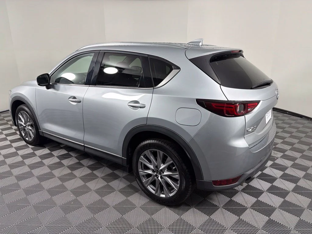 Used 2020 Sonic Silver Metallic Mazda Grand Touring image 5