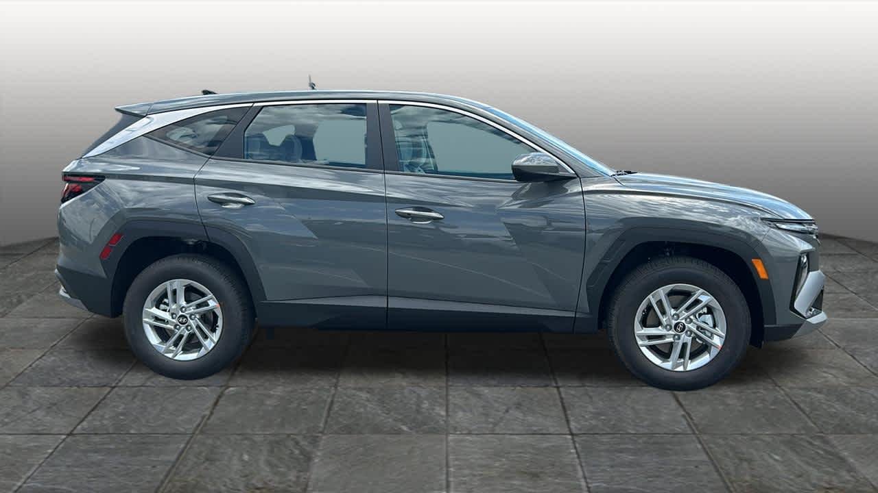 New 2026 Hampton Gray Hyundai SE AWD image 4
