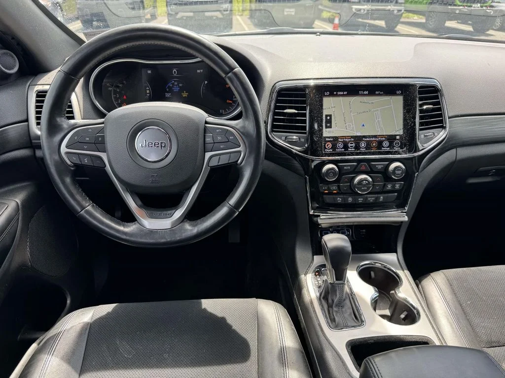 Used 2021 Gray Jeep Laredo X image 15