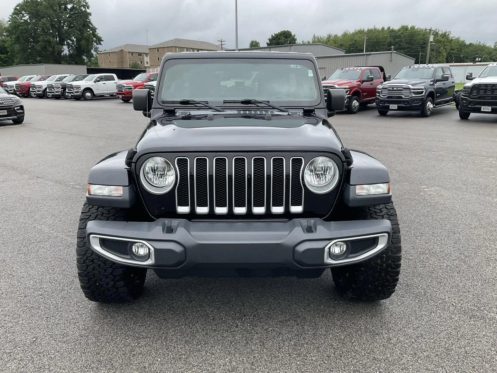 Used 2020 BLACK CLEAR COAT JEEP WAGON 4 DOOR image 2