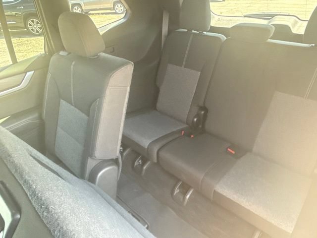 2025 GMC Acadia Elevation - Photo 28
