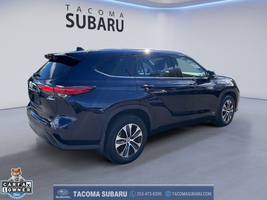 Used 2021  Toyota XLE image 5