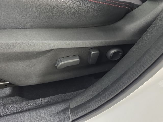 Used 2022 White Subaru Limited image 18