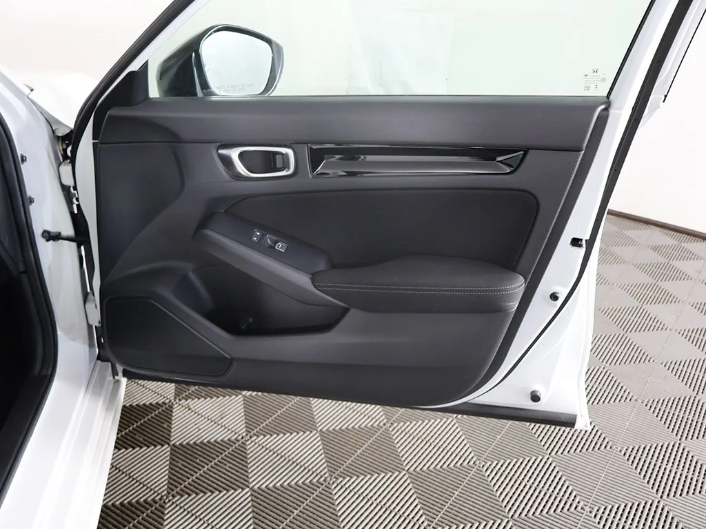 Used 2025 White Honda Sport image 24