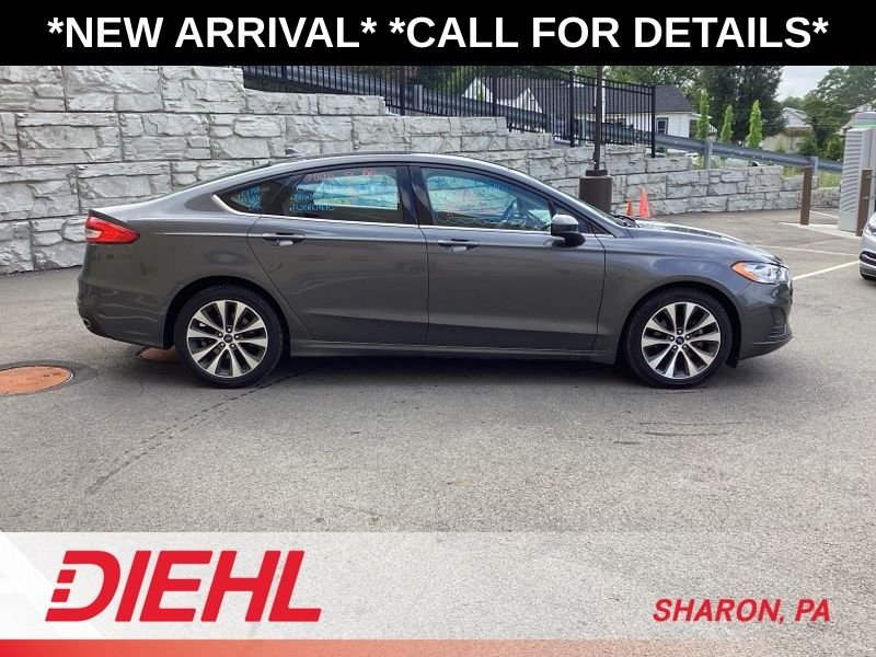 Used 2020 Gray Ford SE image 8