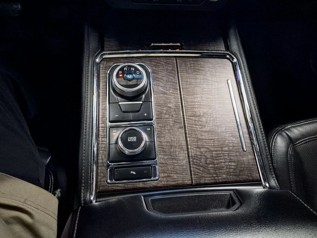 Used 2021 Magnetic Ford Limited image 30