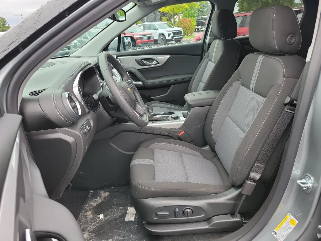 New 2026 Sterling Gray Metallic Chevrolet 2LT image 6