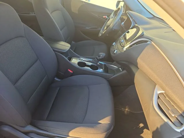 Used 2023 White Chevrolet LT image 11
