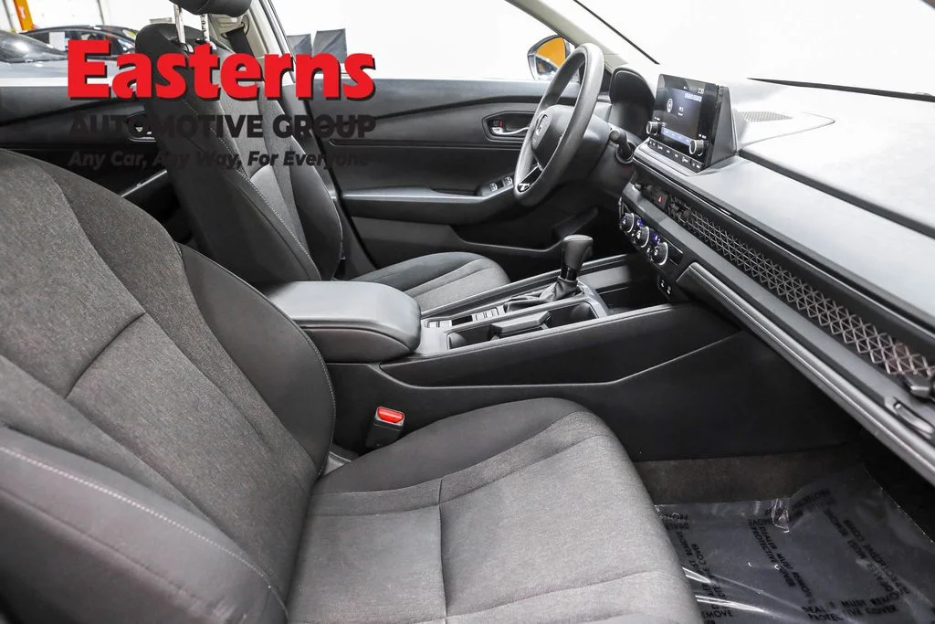 Used 2024 White Honda LX image 22