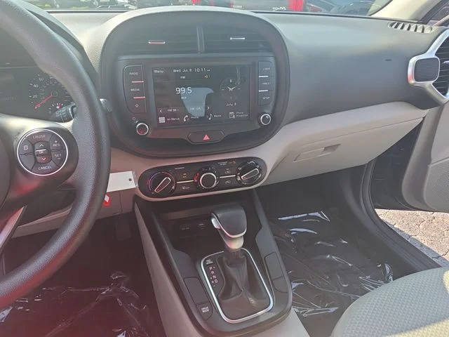 Used 2022 Black Kia LX image 21