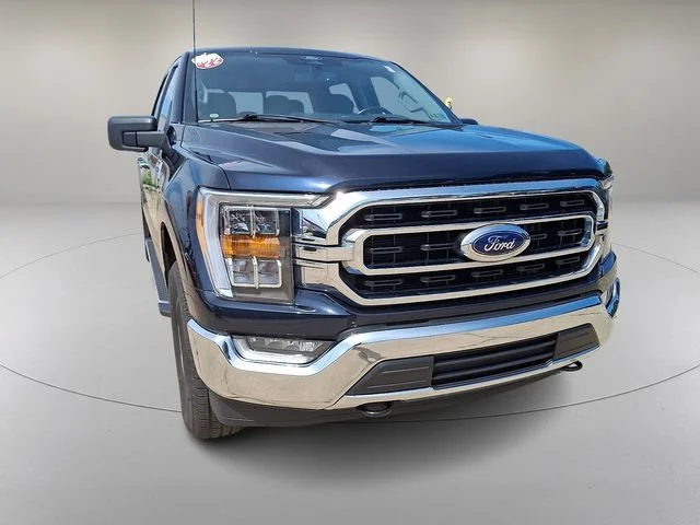 Used 2022 Blue Ford XLT image 2