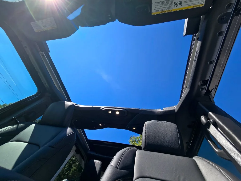 New 2027 Black Jeep Sahara image 12