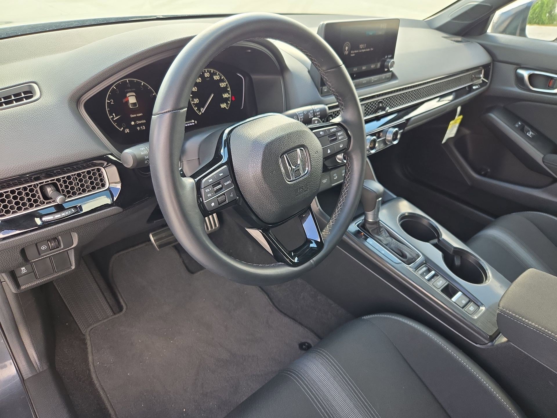 2026 Honda Civic Hatchback Sport - Photo 11