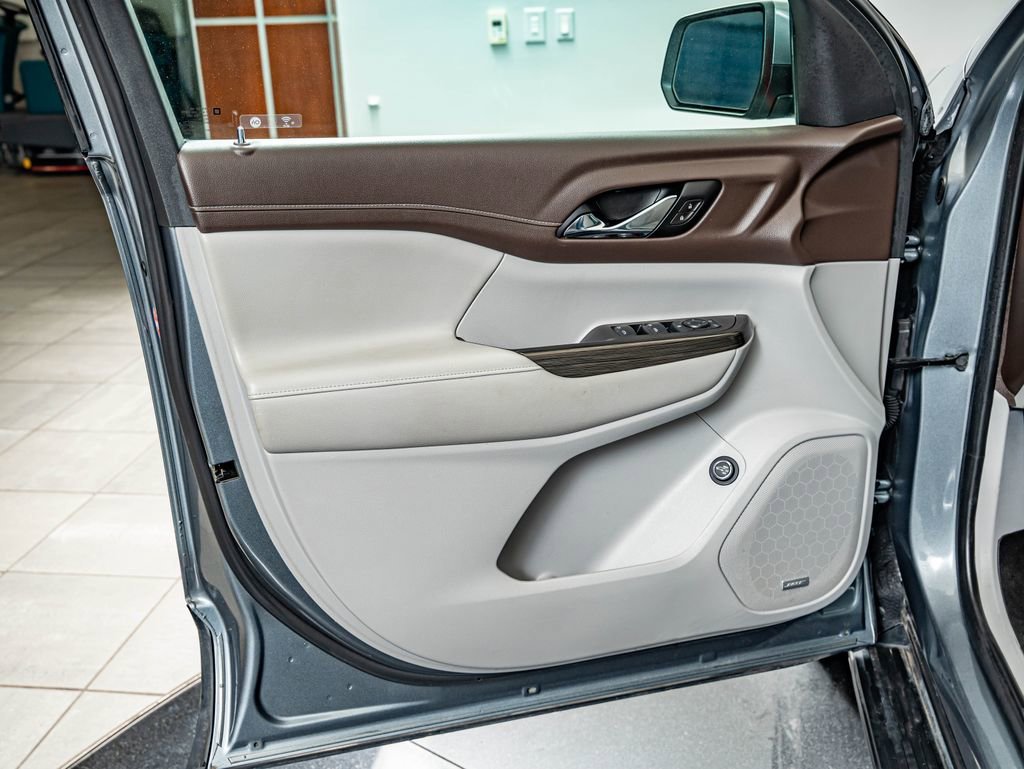 Used 2020 Satin Steel Metallic GMC SLT image 18