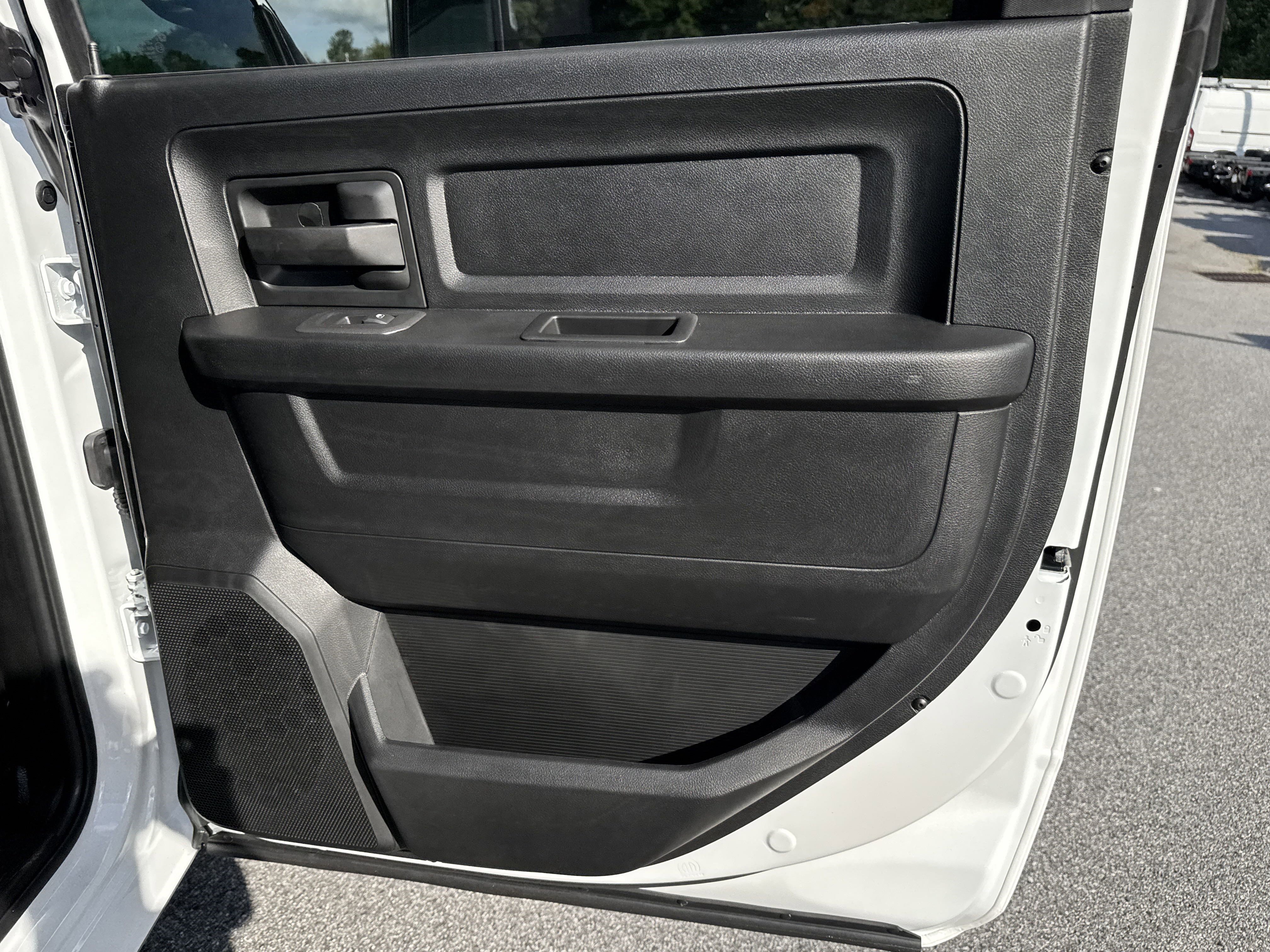 New 2025 Bright White Clearcoat RAM Tradesman image 22