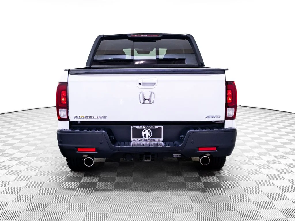 Certified Used 2023 White Honda Black Edition image 5