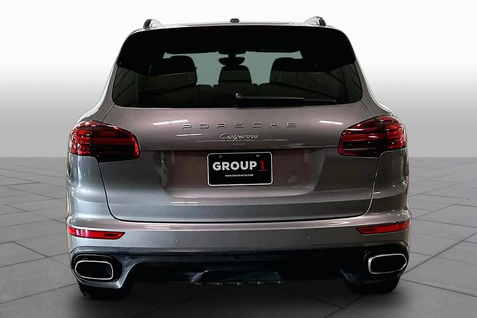 Used 2016 Meteor Gray Metallic Porsche  image 5