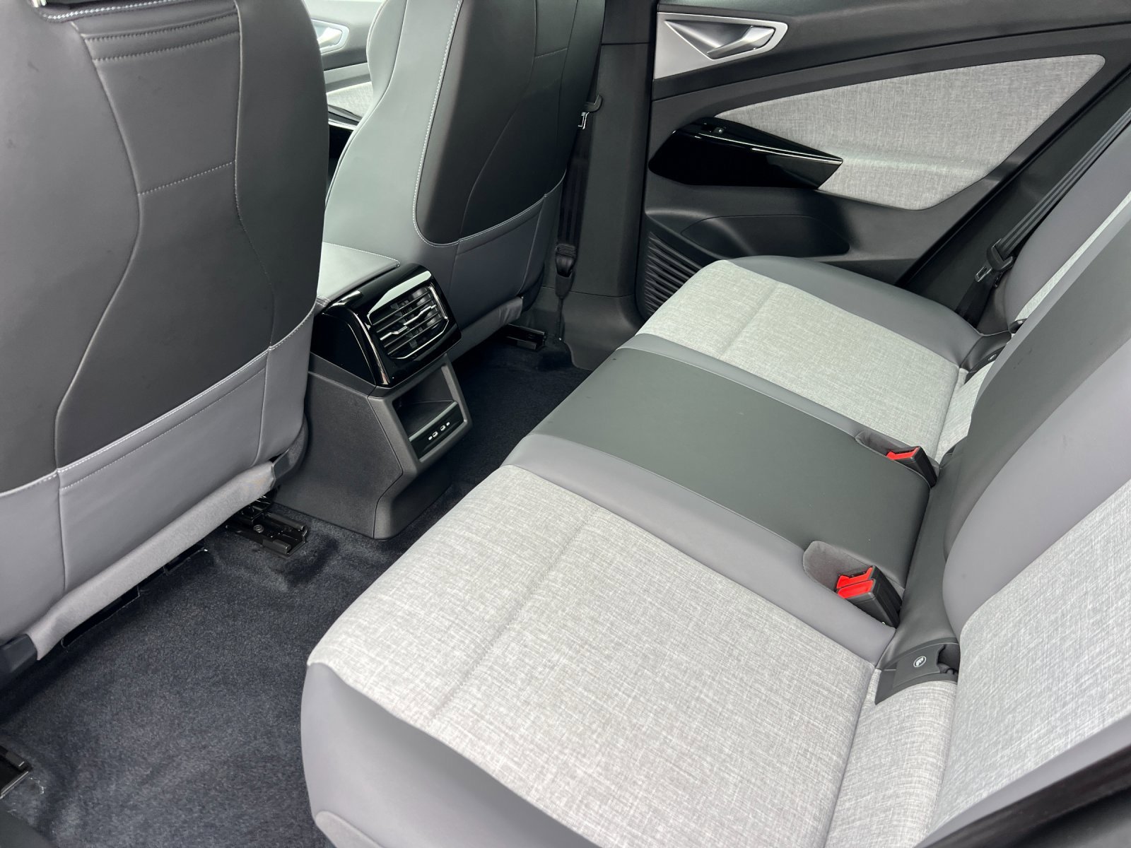 New 2026 Pure Gray Volkswagen Pro image 11