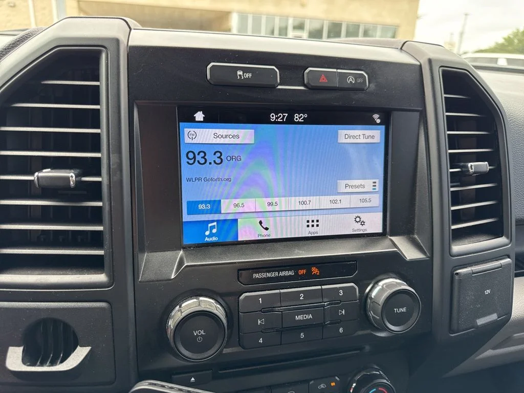 Used 2018 Blue Ford XL image 16