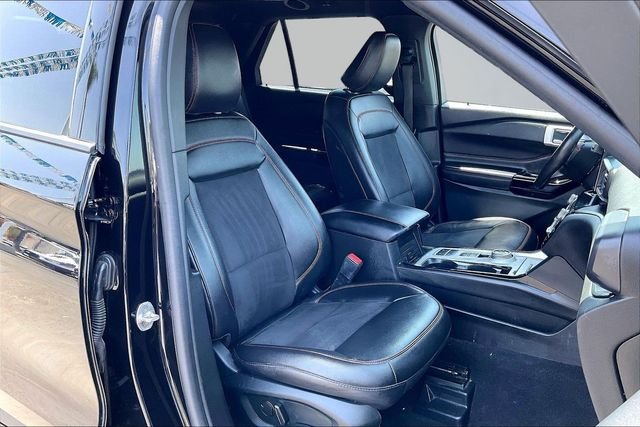 2023 Ford Explorer ST-LINE - Photo 7