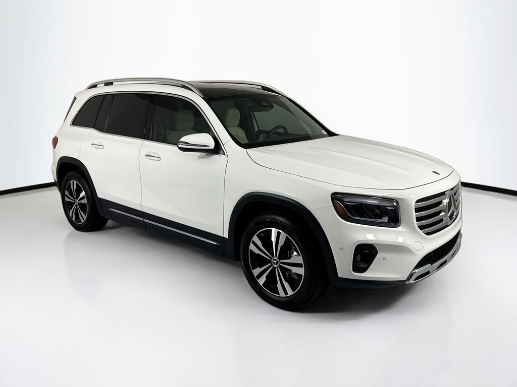 Certified Used 2026 Polar White Mercedes-Benz GLB 250 image 3