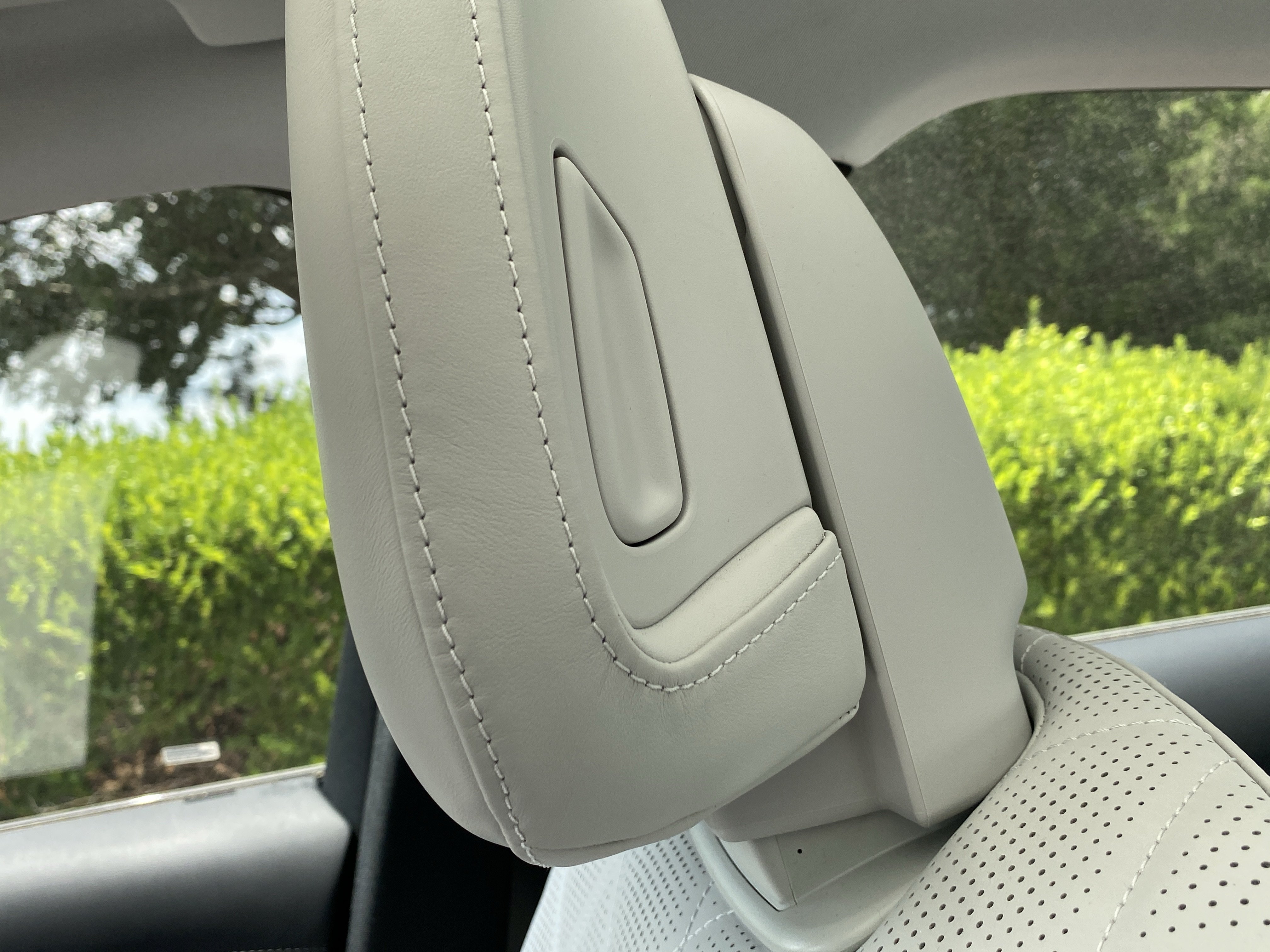 Certified Used 2025 Polar White Mercedes-Benz E 450 image 28