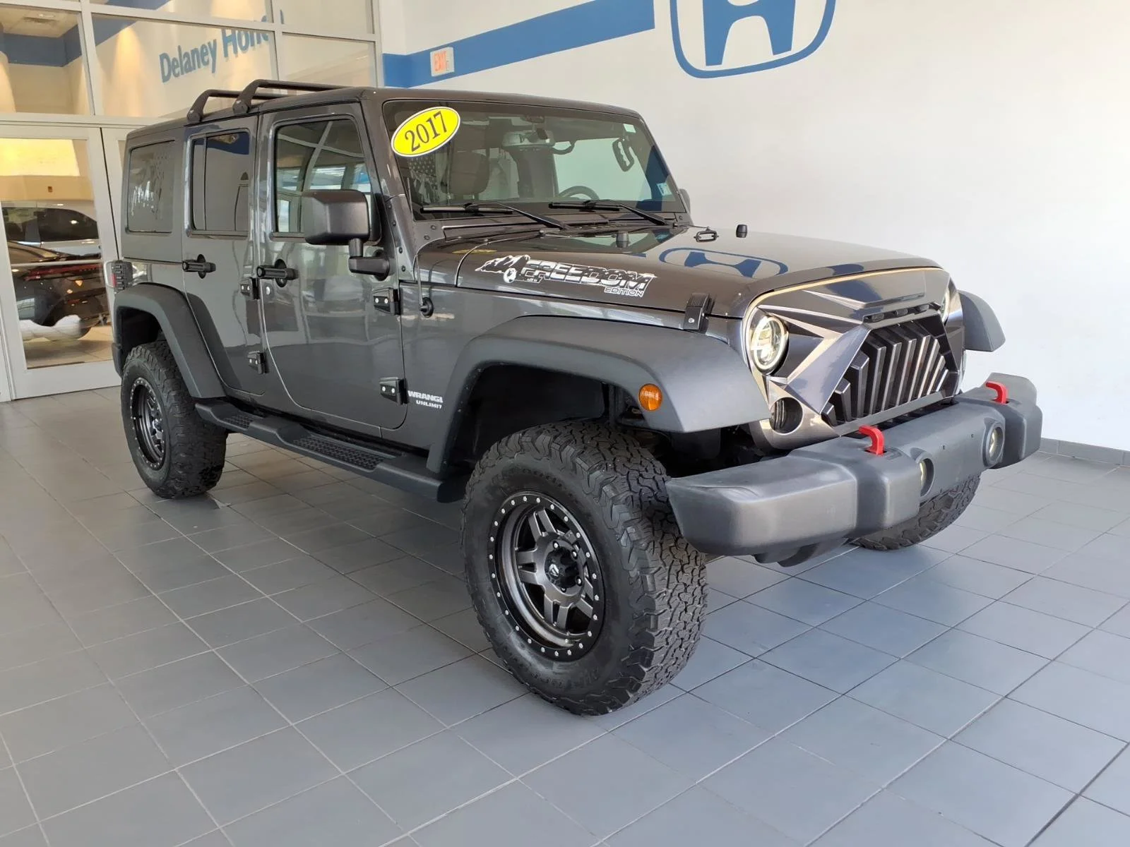 2017 Jeep Wrangler Sport S's photo