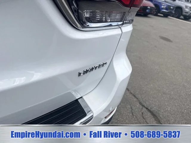 Used 2022 White Jeep Limited image 9
