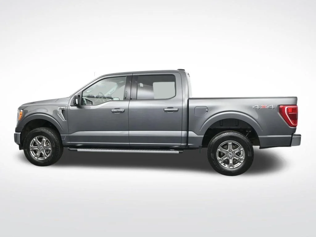 Used 2023 Gray Ford XLT image 10