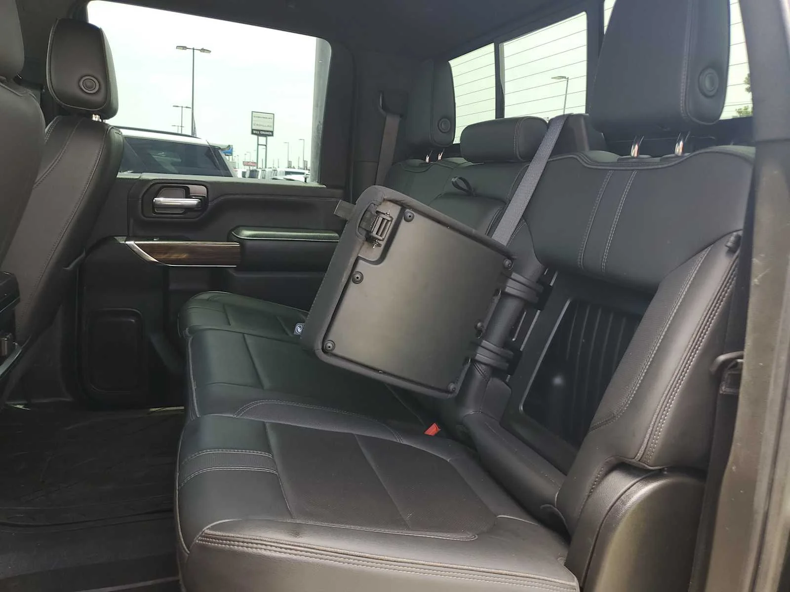 Used 2022 Black Chevrolet High Country image 19
