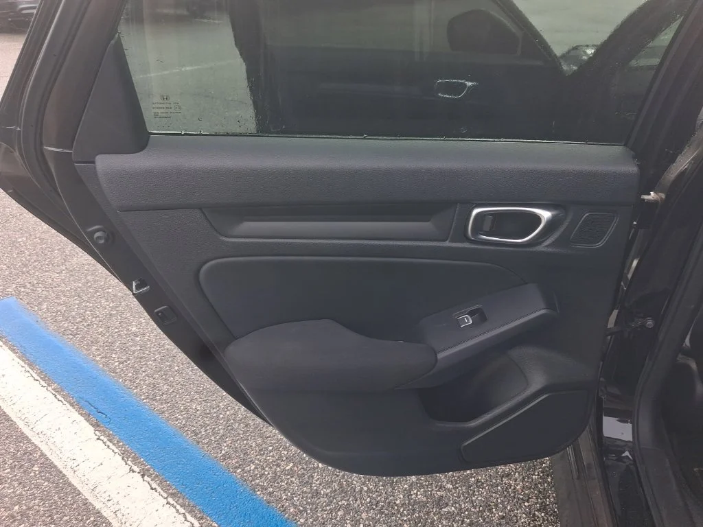 Used 2025  Honda Sport image 22