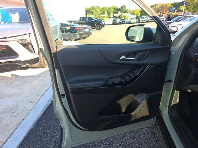 Used 2026 Green Chevrolet LT image 14